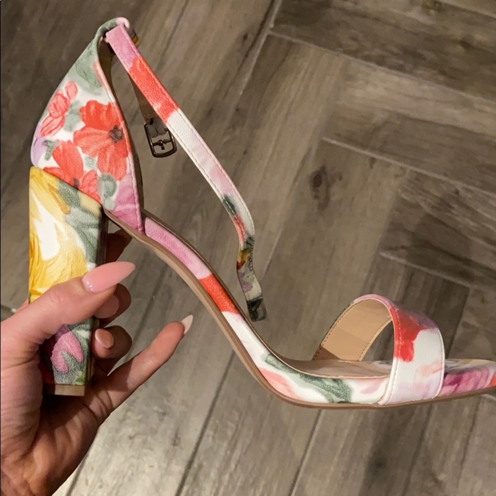 Floral chunky heel